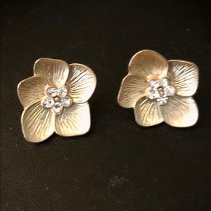 Gold Flower Sparkle Earrings